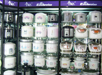 沈阳东北日用杂品市场雪绒花电器商行 日常生活的便利之源